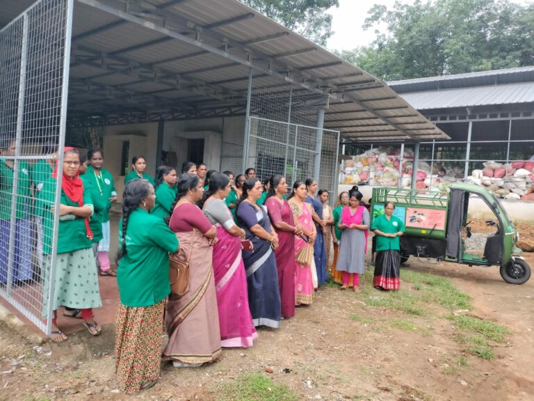 മാലിന്യശേഖരണത്തിന് ഇലക്ട്രിക് ഓട്ടോ;ഹരിതകര്‍മ സേനാംഗങ്ങള്‍ക്ക് സംരംഭം; മാതൃകയായി പെരുവന്താനം ഗ്രാമപഞ്ചായത്ത്