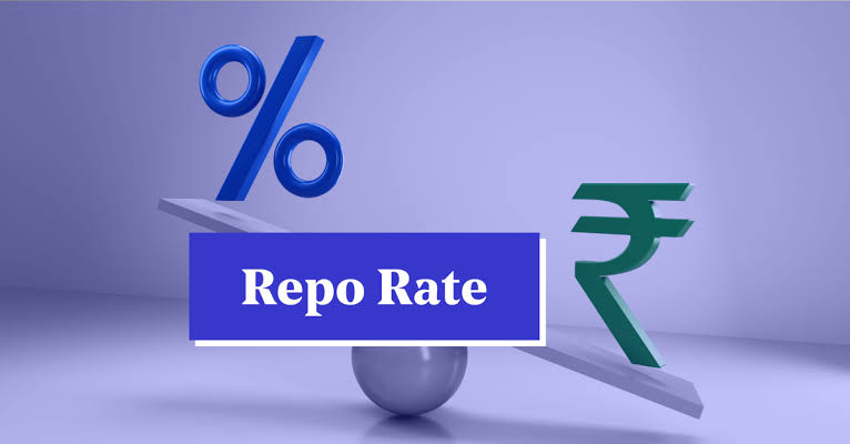 റിപ്പോ നിരക്കിൽ മാറ്റമില്ല:വളർച്ചാ അനുമാനം ഉയർത്തി റിസർവ് ബാങ്ക്